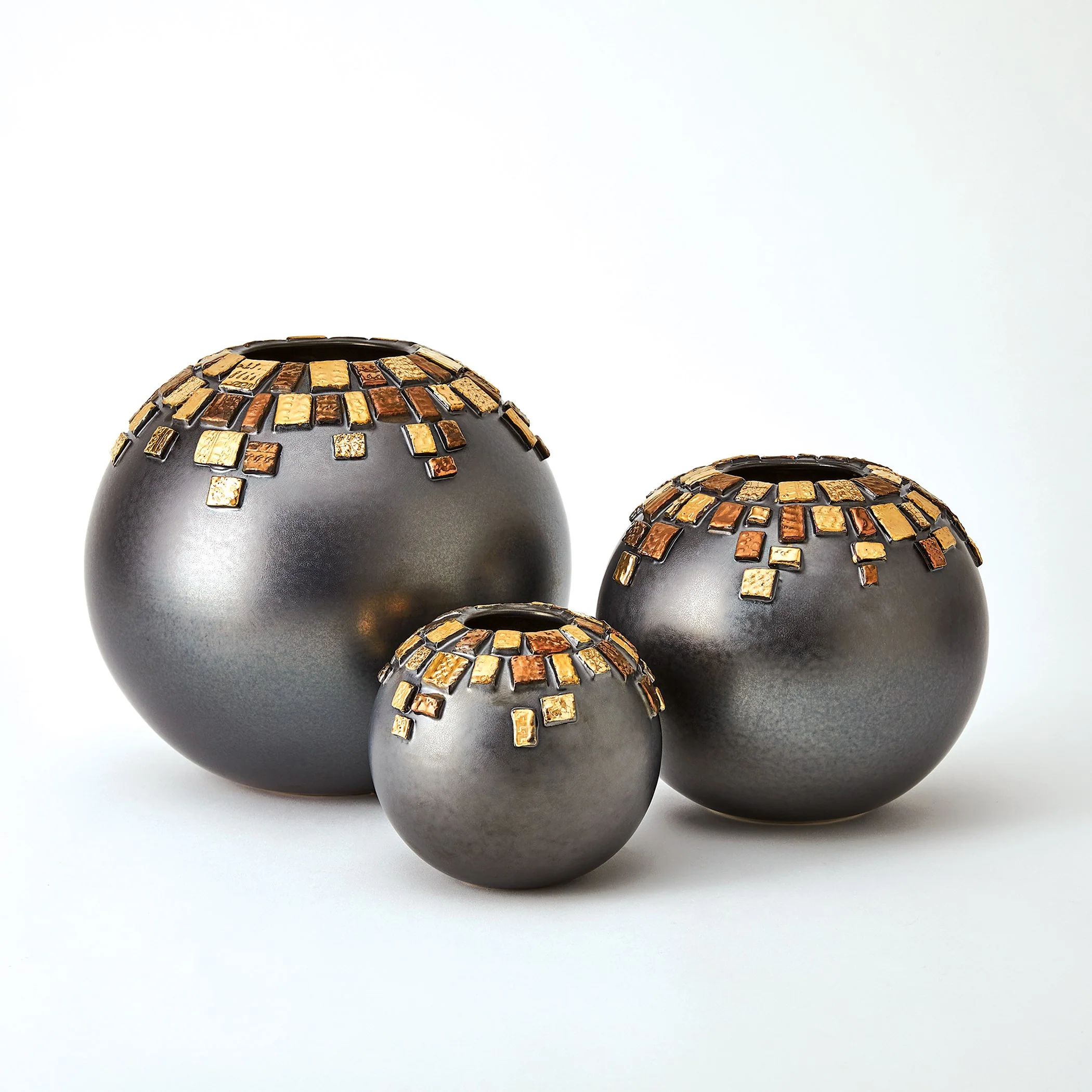 Global Views Reactive Black Array Vase - Image 5