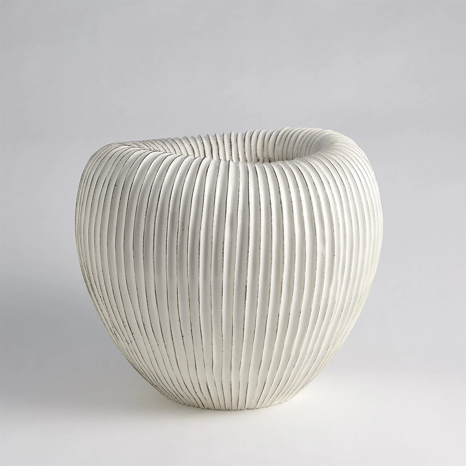 Global Views Ivory Brown Edge Baleen Cachepot - Image 3