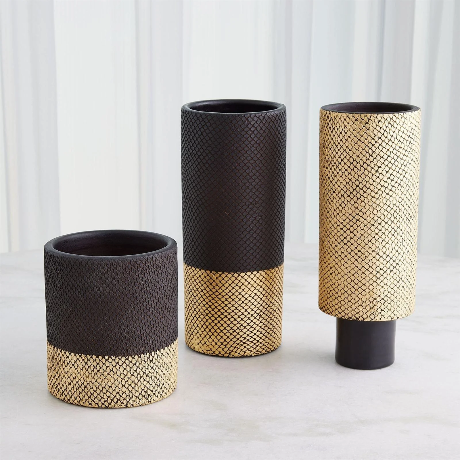 Global Views Java Black and Gold Vase - Image 4