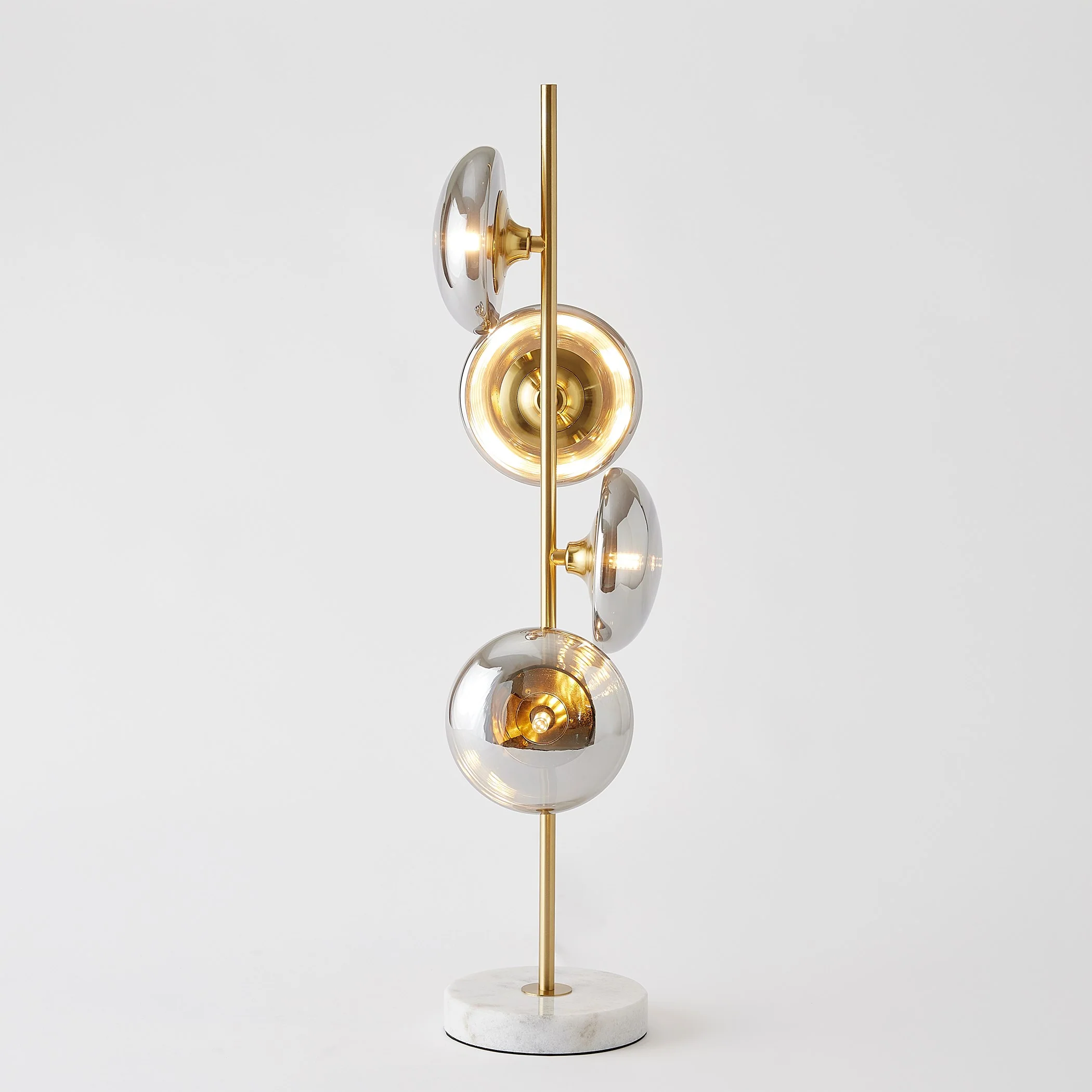 Global Views oke Brass Stellar Table Lamp - Image 16
