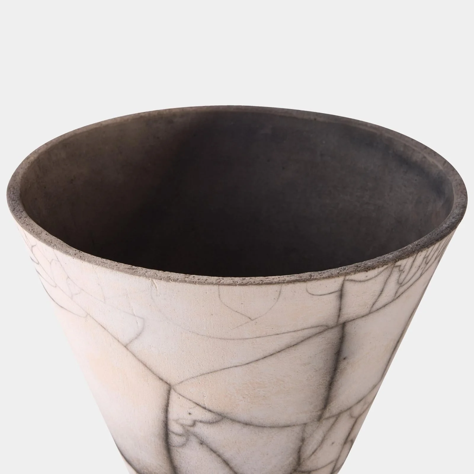 Global Views Trophy Vase - Image 26
