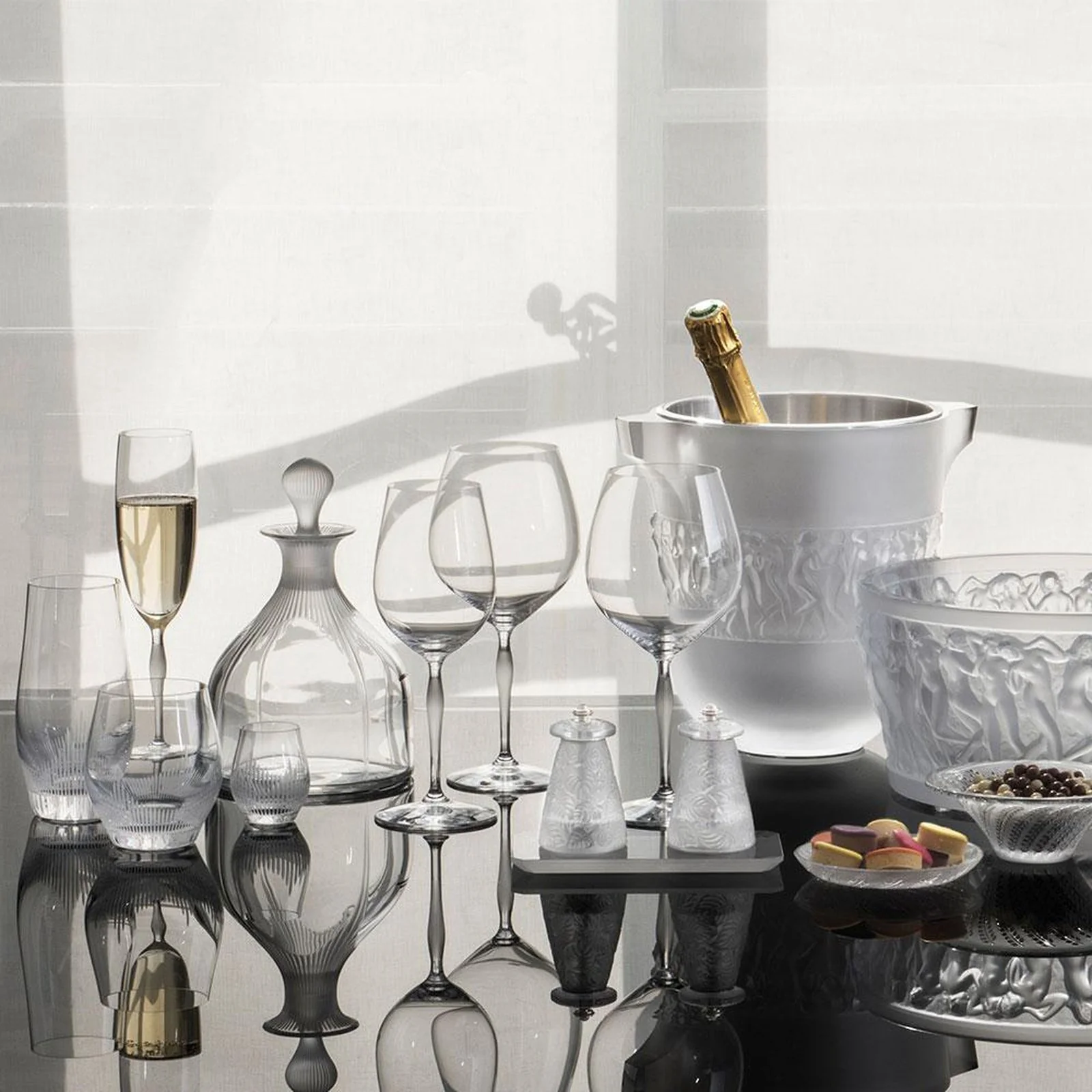 Lalique 100 Points Universal Glass - Image 3