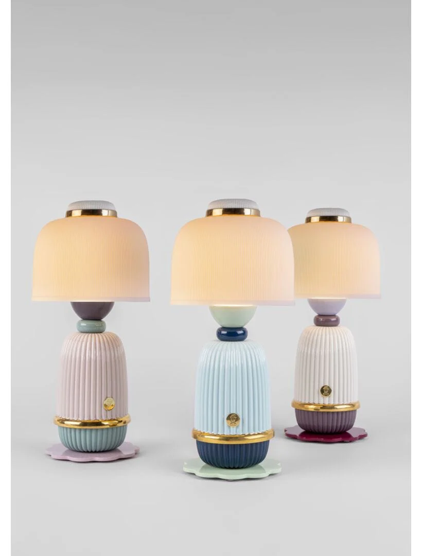 Lladro Kokeshi Lamp - Image 5