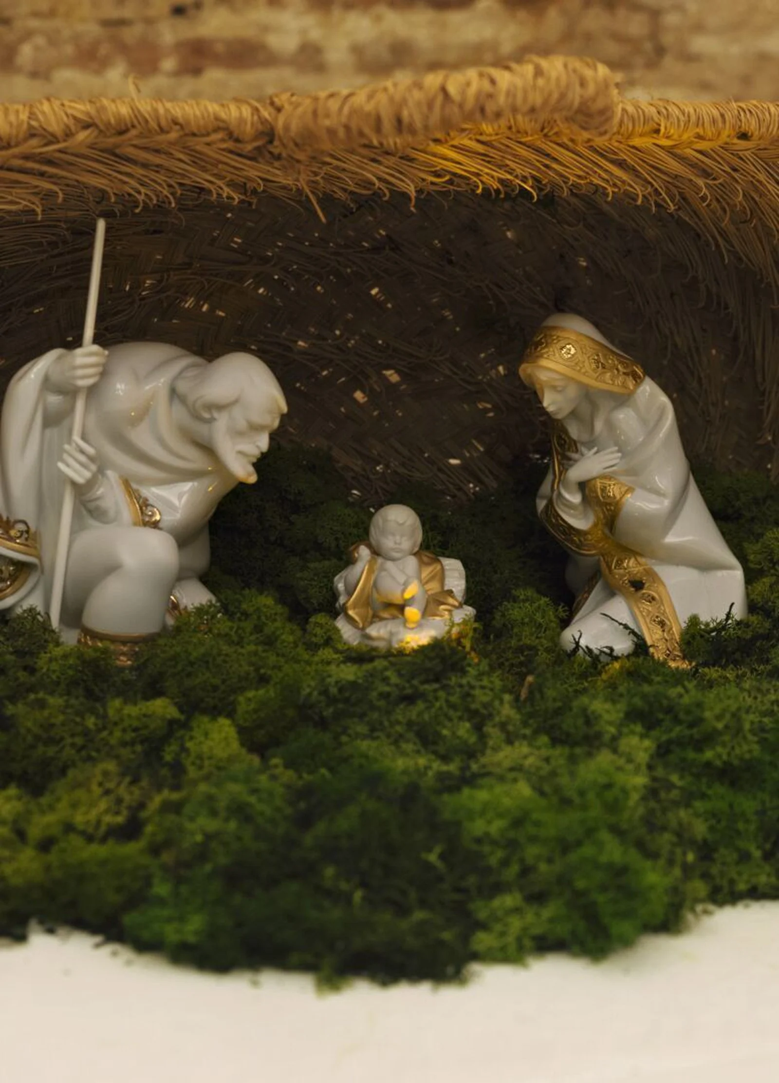 Lladro Saint Joseph Nativity Figurine - Image 2