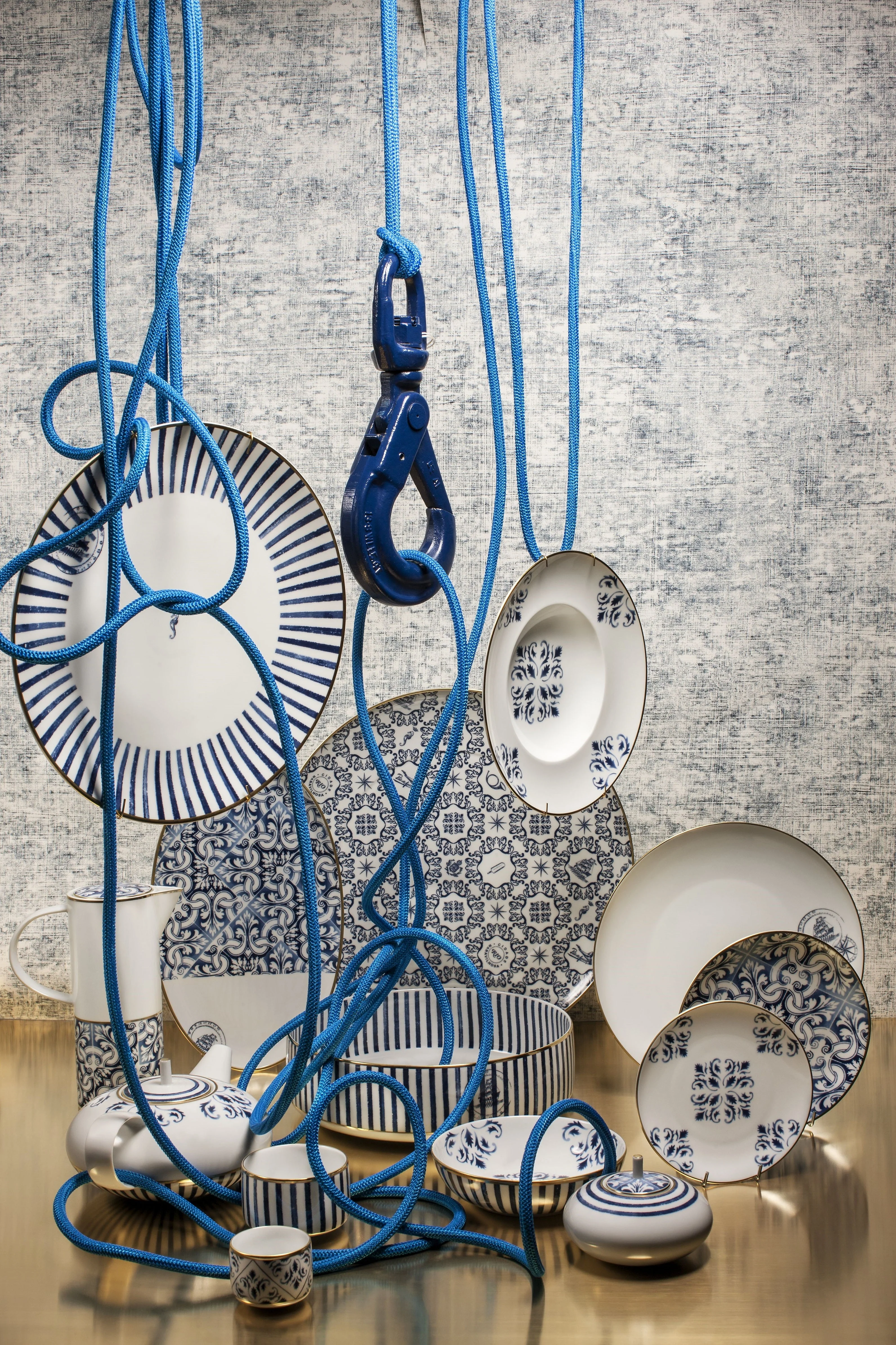 Vista Alegre Transatlantica Tile Charger - Image 4